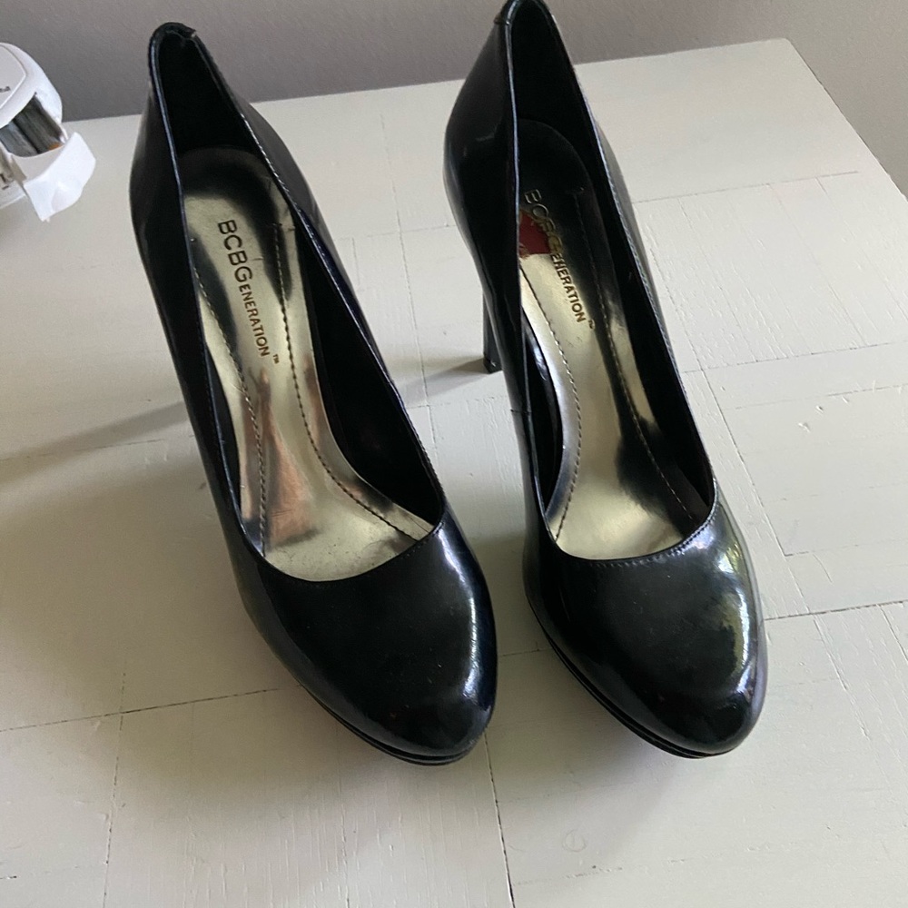 BCBG black pumps